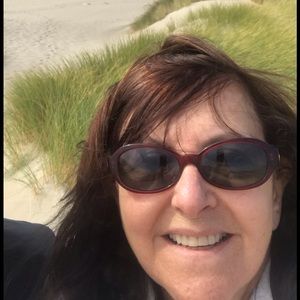 Meet your Posher, Linda